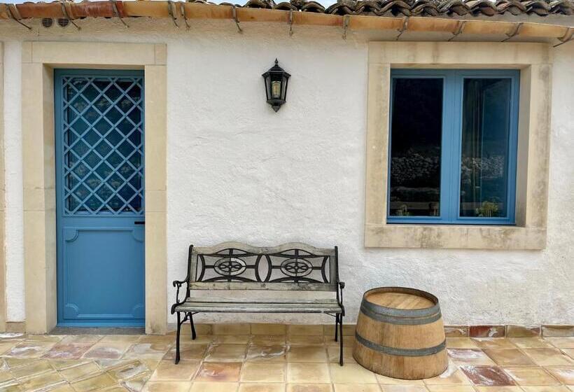 اتاق لوکس, Masseria Santacatrini