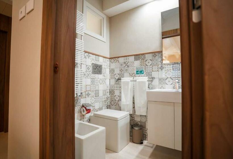 Standard Triple Room with Terrace, Grantò B&b
