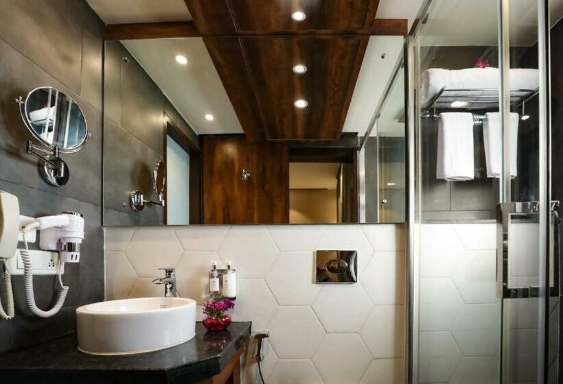 اتاق اجرایی, Regenta Suites Gurugram, Sohna Road, Sector 49