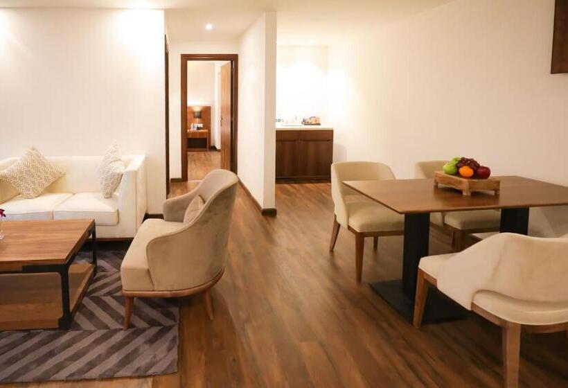 سوئیت پریمیوم, Regenta Suites Gurugram, Sohna Road, Sector 49