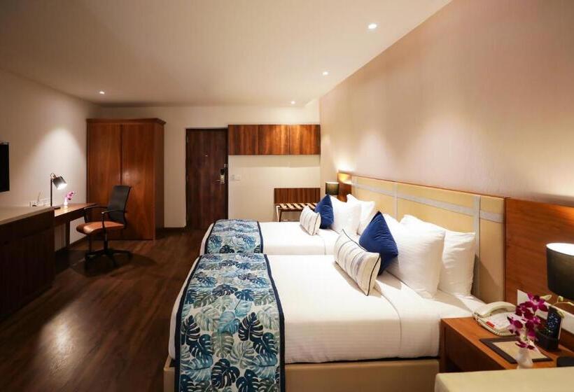 اتاق اجرایی, Regenta Suites Gurugram, Sohna Road, Sector 49