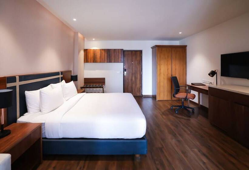 اتاق اجرایی, Regenta Suites Gurugram, Sohna Road, Sector 49