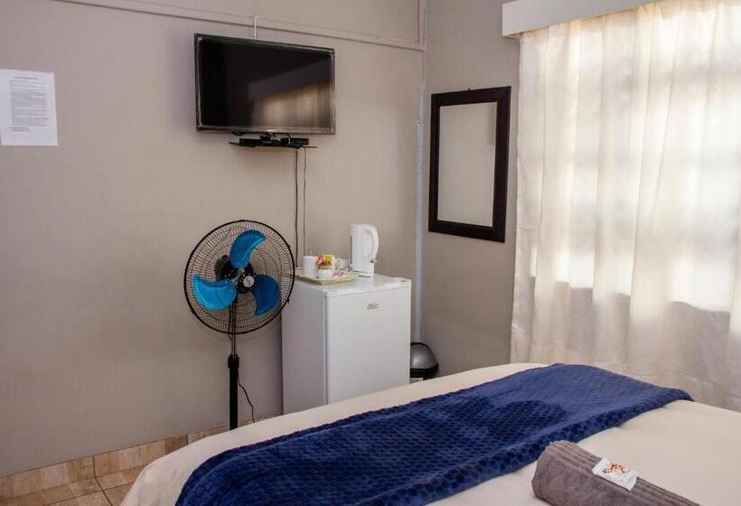 اتاق استاندارد با سرویس بهداشتی مشترک, Blueberry Bed And Breakfast