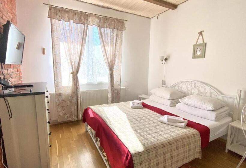 آپارتمان 1 خوابه همکف, садиба оберіг