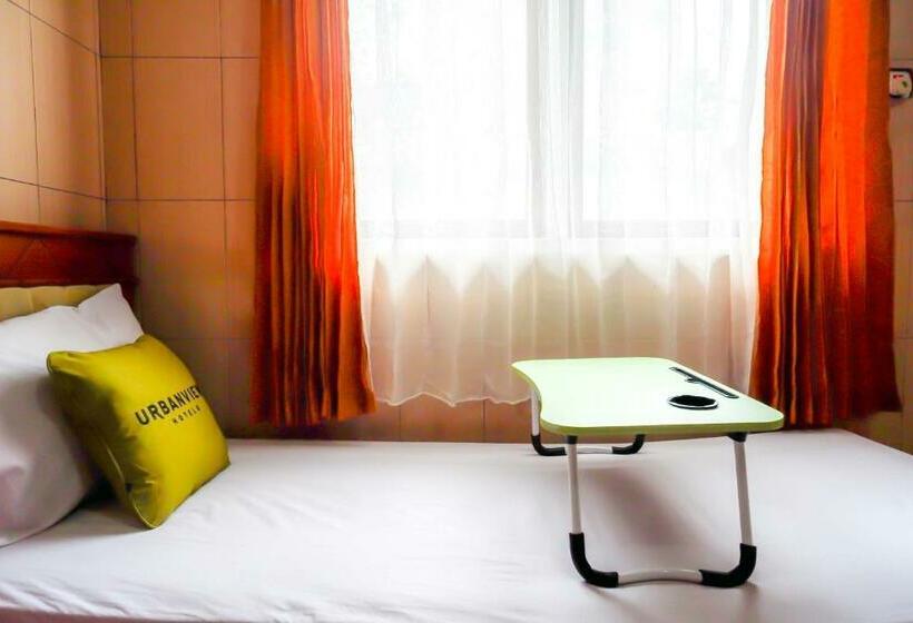 Номер Superior, Urbanview Hotel Anugrah Kendal By Reddoorz