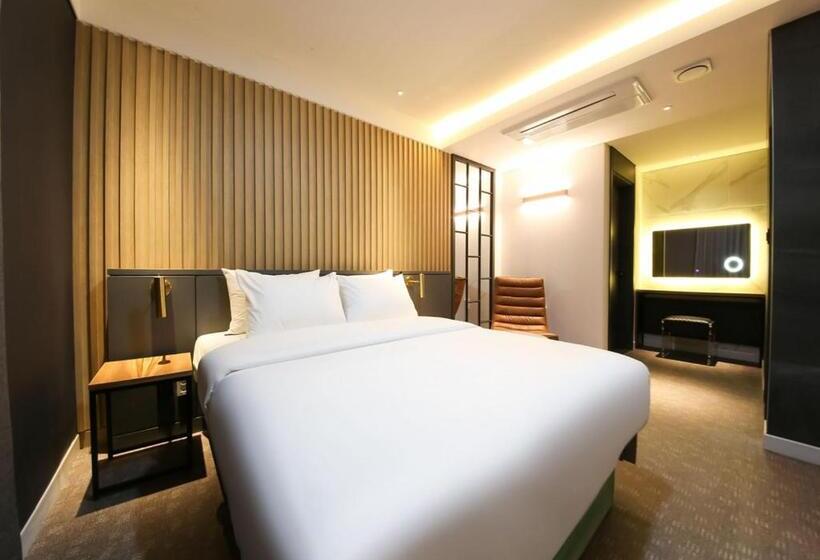اتاق استاندارد با وان آب گرم, West In Hotel Yeosu