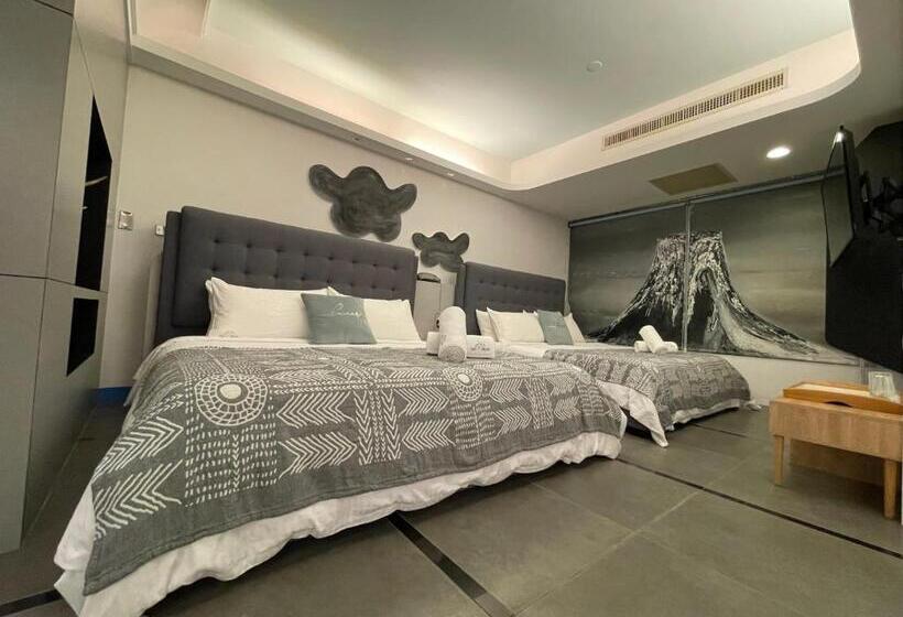 اتاق استاندارد چهار تخته با چشم‌انداز دریا, Sky Villa   南灣薇拉海景莊園 包棟villa