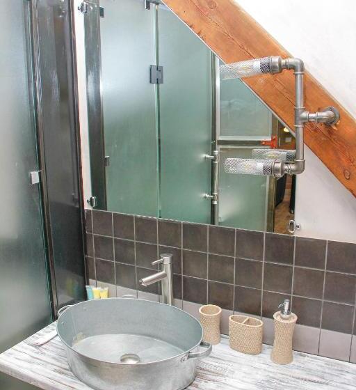 سوییت خانوادگی, Orbita Hotel Shymkent