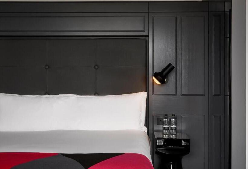 Номер Superior, Sea Containers London