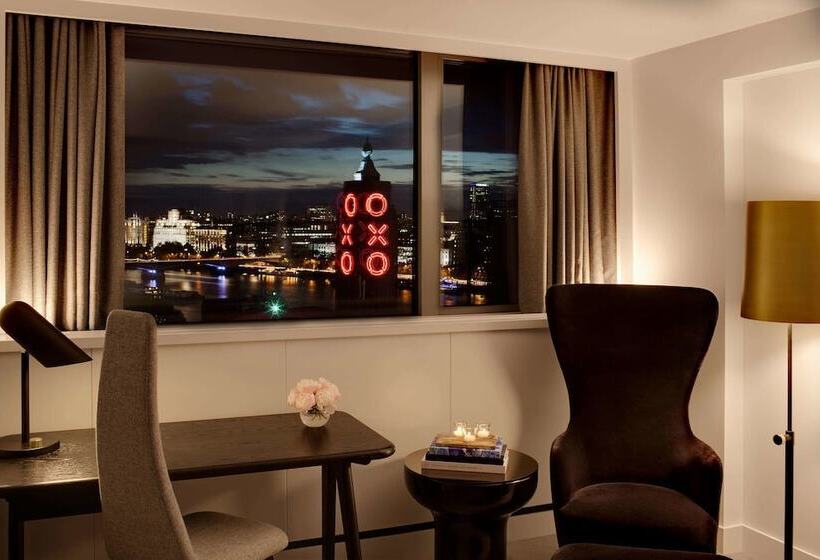 Номер Superior, Sea Containers London