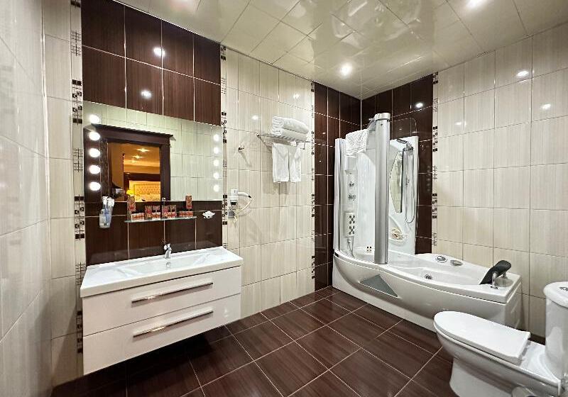 Номер Superior, Sea Containers London