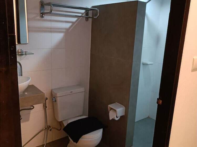 חדר סטנדרט, Noble House Patong