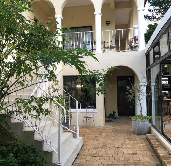 اتاق اکونومی, Welgemoed Villa