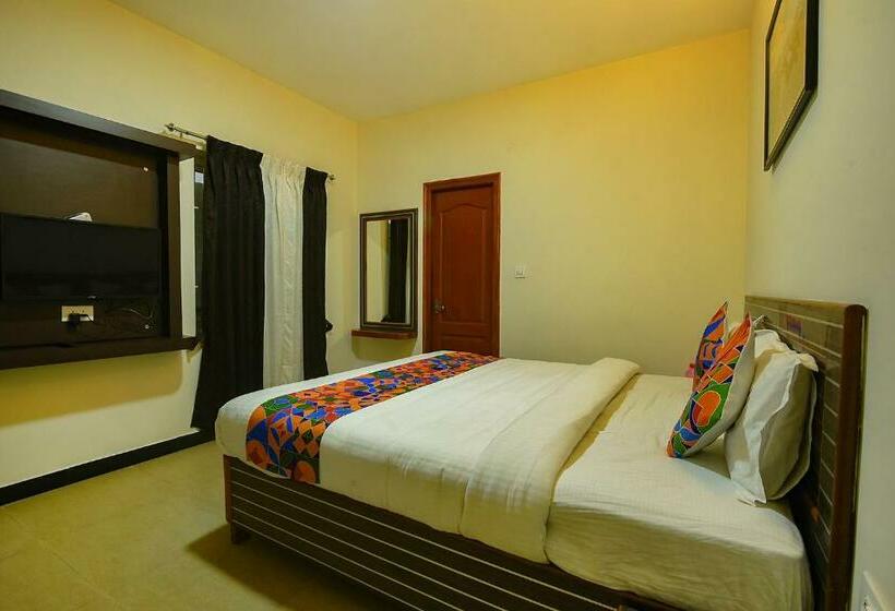 اتاق لوکس, Fabhotel Greenwood Stays