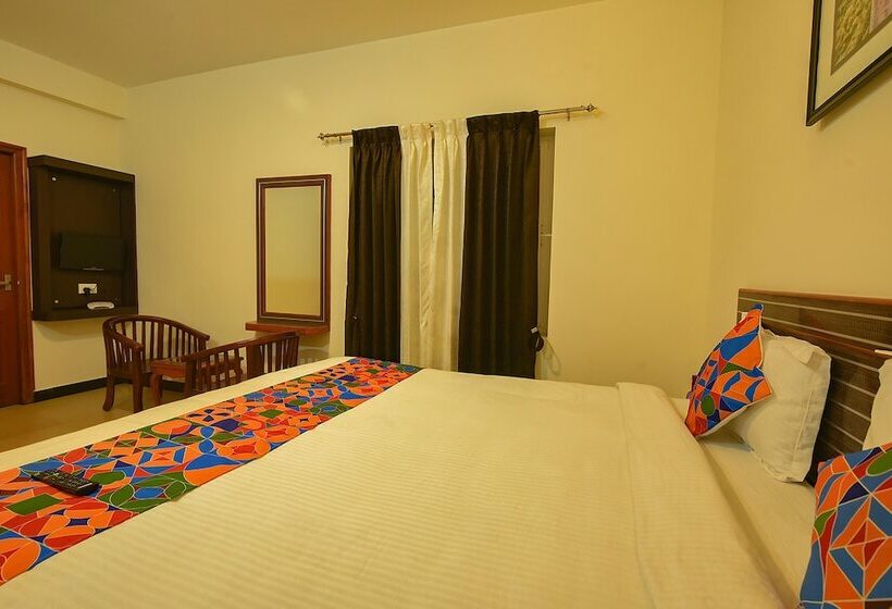اتاق لوکس, Fabhotel Greenwood Stays