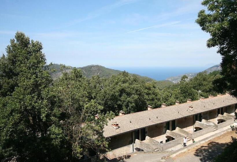 Номер Стандарт, Santuario Ns Soviore Cinque Terre