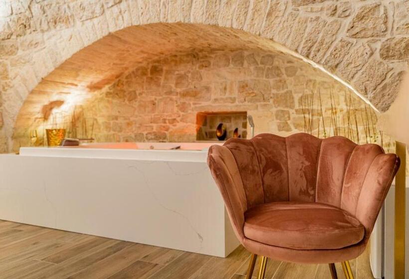 Номер Стандарт с Гидромассажем, Gold Suite B&b