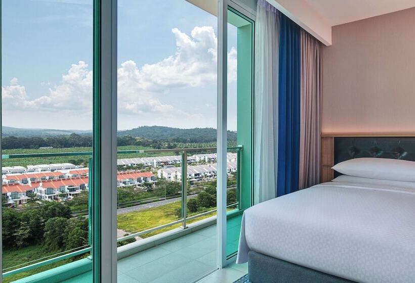 Номер Premium с Балконом, Four Points By Sheraton Desaru