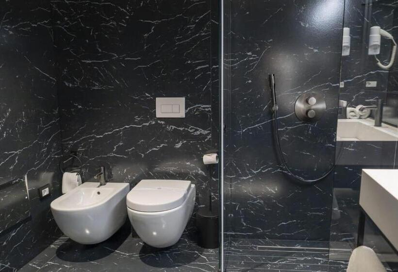 带1个卧室的带阳台的公寓, Moncafe Hotel Etico Tirana
