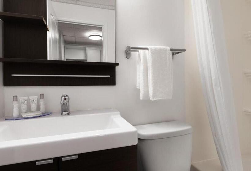Quarto Estandar Individual, Howard Johnson By Wyndham Grande Prairie