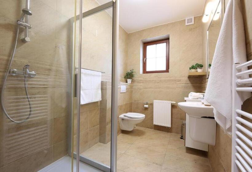 جناح جونيور مطل على الحديقة, úpatí Ještědu   Apartmány
