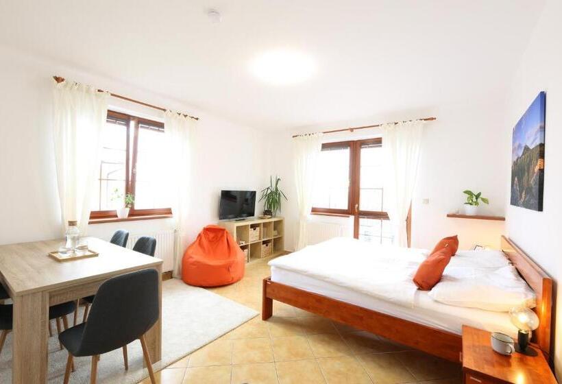 جناح عائلي, úpatí Ještědu   Apartmány