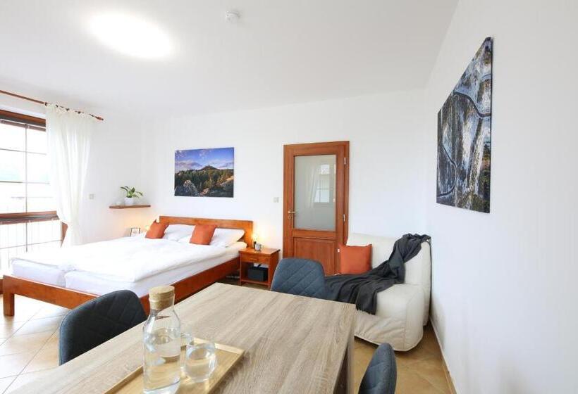 جناح عائلي, úpatí Ještědu   Apartmány
