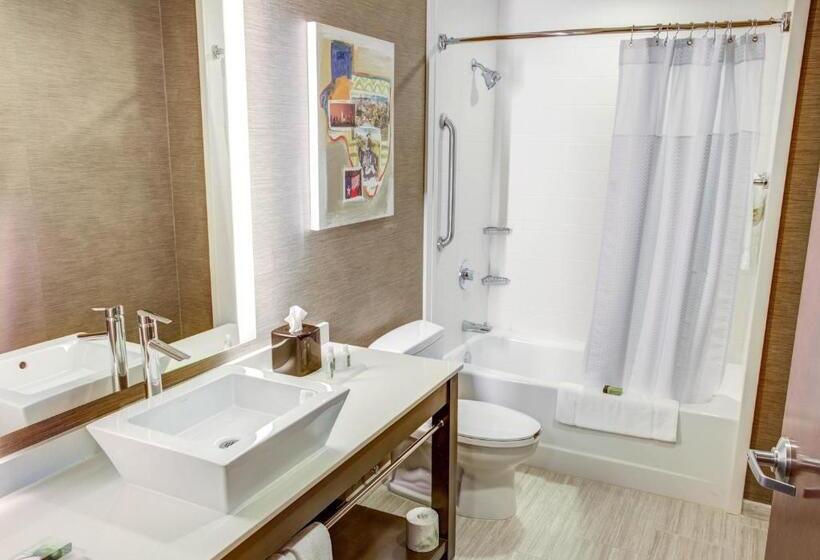 سوئیت اجرایی با تخت کینگ, Cambria Hotel Plano   Frisco
