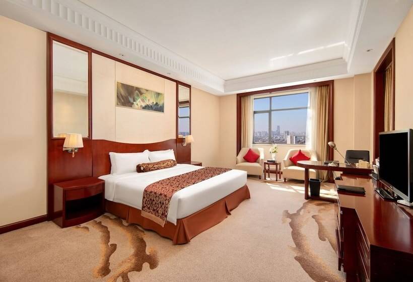 Номер Deluxe, Longqi Jianguo