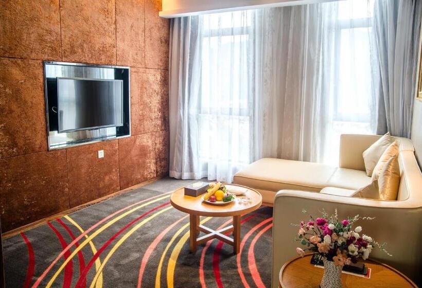 سوییت اجرایی, Ramada Plaza Huizhou East