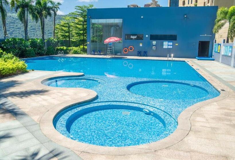 اتاق استاندارد با تخت بزرگ, Ramada Plaza Huizhou East