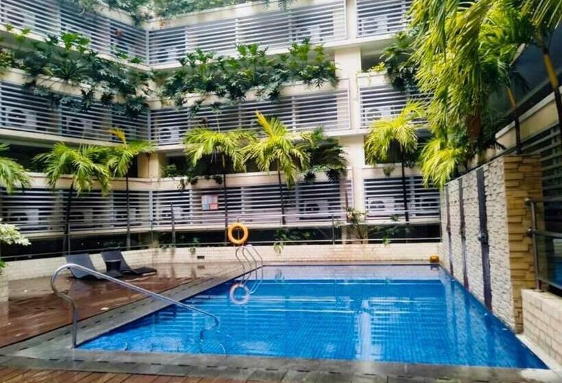 스탠다드 스튜디오, Favila Condotel Unit 150 Newport Boulevard Near Airport Terminal 3 And All Other Airport