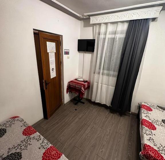 Четырехместный Номер Стандарт, Casa Bucovineană