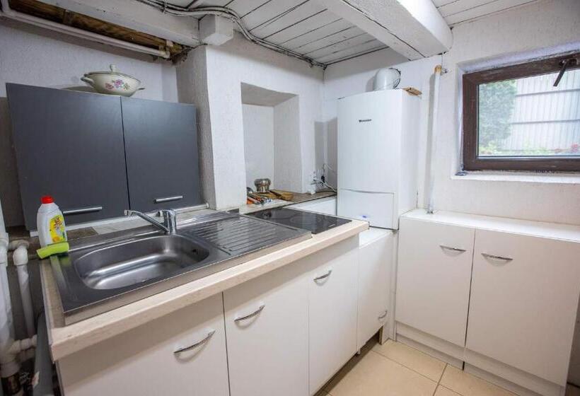 اتاق راحتی سه تخته, Casa Andy