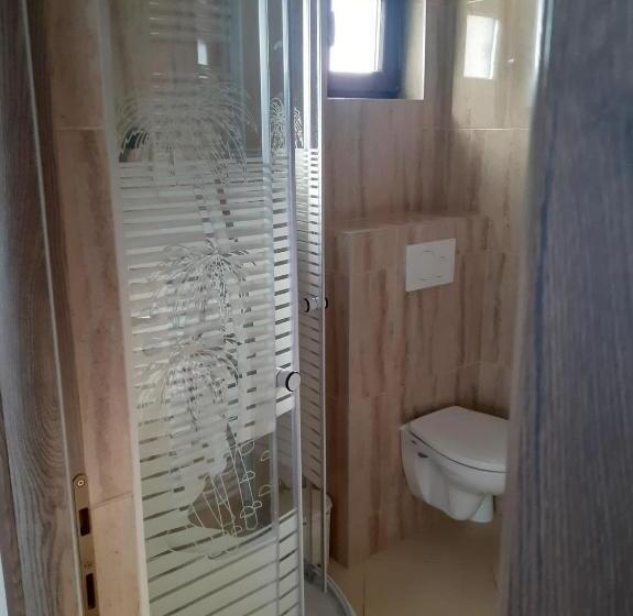 اتاق راحتی سه تخته, Casa Andy
