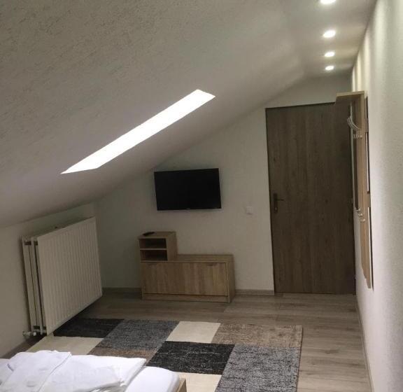 آپارتمان 2 خوابه, Casa Andy