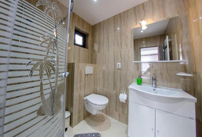 اتاق راحتی سه تخته, Casa Andy