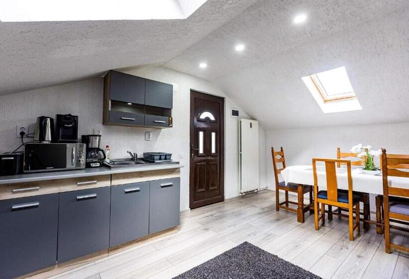 آپارتمان 2 خوابه, Casa Andy