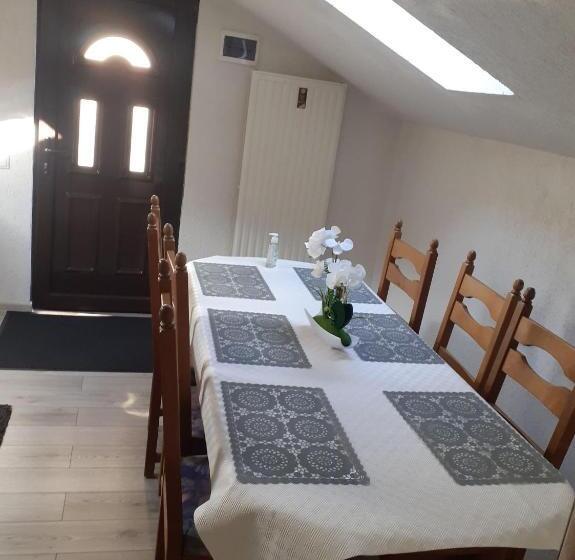 آپارتمان 2 خوابه, Casa Andy