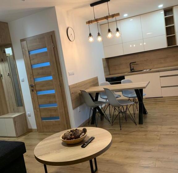 1베드룸 아파트 1층, Apartmány Valča