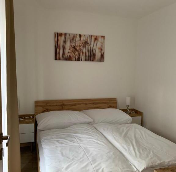 침실 3개 아파트, Apartmány Valča