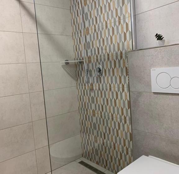 Апартаменты 1 Спальня с Балконом, Apartmány Valča
