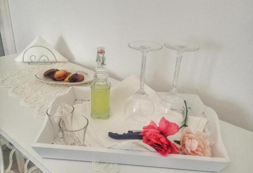 اتاق سوپریور با تخت بزرگ, Dove Nasce Il Sole B&b
