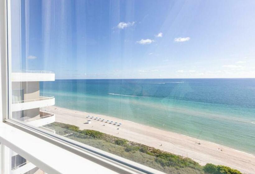 سوییت لوکس, Girasole Apartments