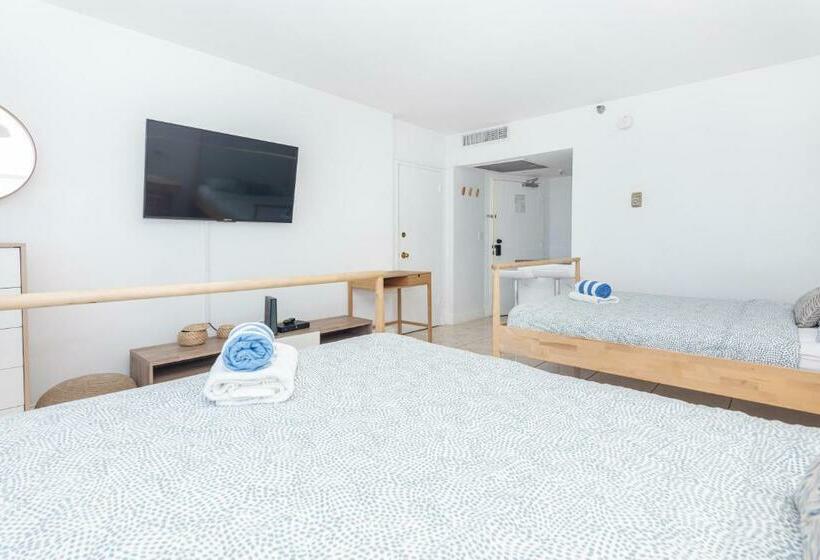 سوییت لوکس, Girasole Apartments