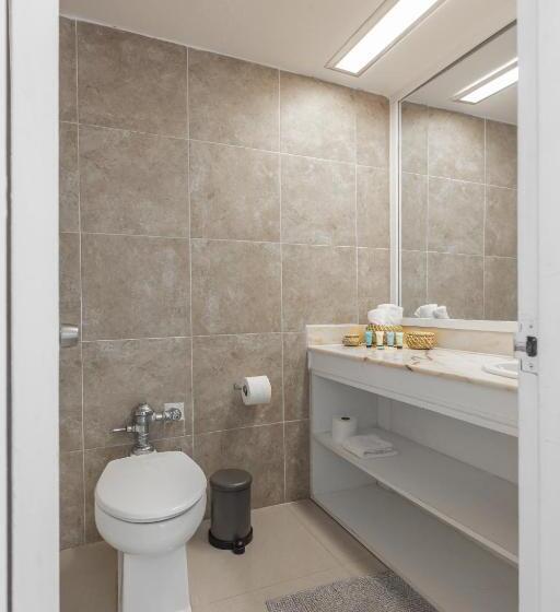 سوییت با چشم‌انداز دریا, Girasole Apartments
