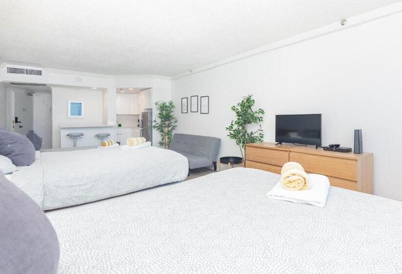 سوییت خانوادگی, Girasole Apartments