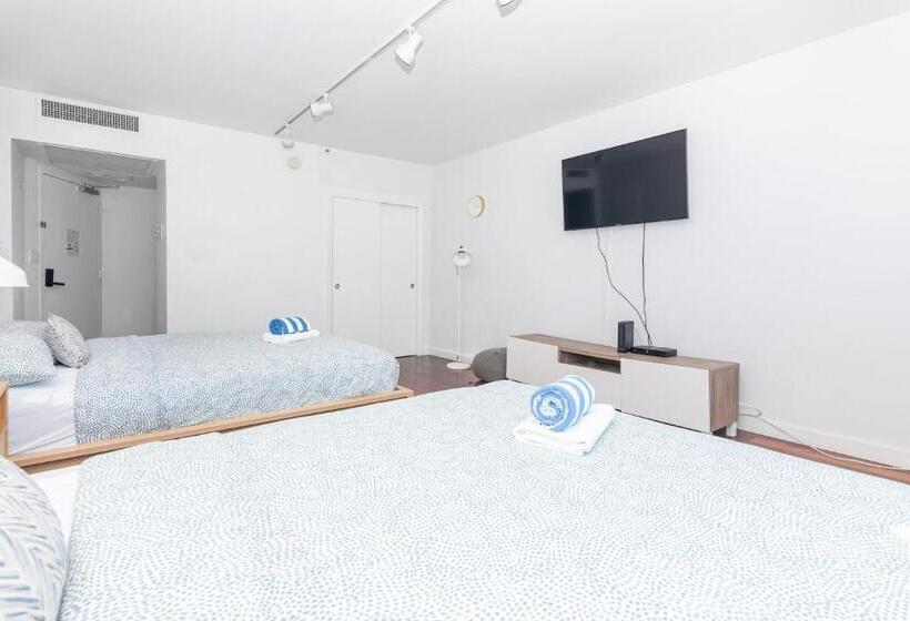 استودیوی سوپریور, Girasole Apartments