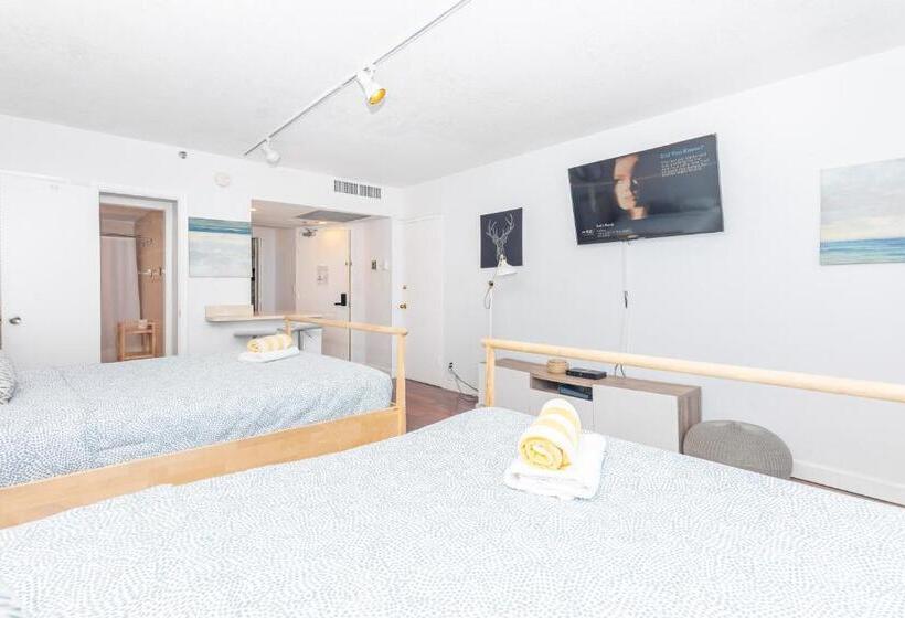 سوییت لوکس, Girasole Apartments