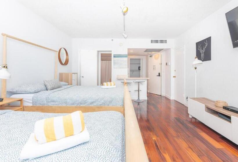 سوییت لوکس, Girasole Apartments